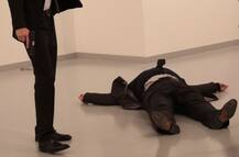 भर कार्यक्रमात गोळ्या घालून रशियाच्या राजदुताची हत्या