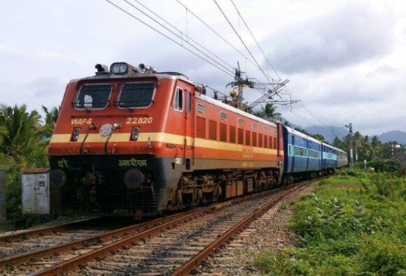 Railway Ministry Long Distance Train Time Reduce 500 पेक्षा जास्त ट्रेनचा स्पीड वाढणार?