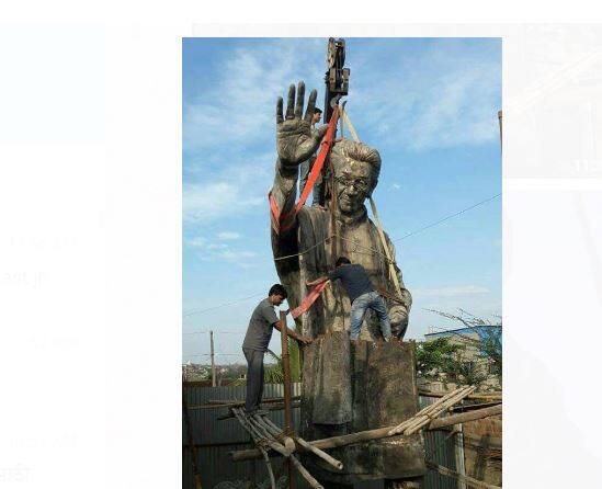 कोल्हापुरातल्या हनुमाननगरमध्ये या पुतळ्याचं काम जवळपास पूर्ण झालं आहे. 