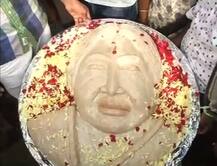 \'अम्मा\'च्या स्मरणार्थ 68 किलोची भव्य इडली