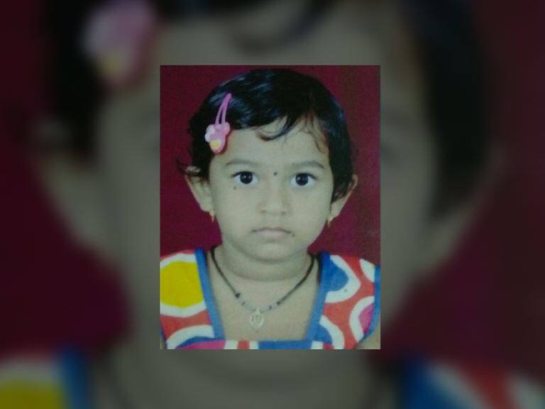 नाशिकमध्ये बाल्कनीतून पडून 5 वर्षीय चिमुकलीचा जीव गेला! Girl Dies After Fell Down From Balcony नाशिकमध्ये बाल्कनीतून पडून 5 वर्षीय चिमुकलीचा जीव गेला!