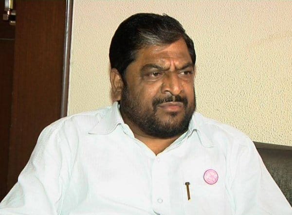 Mp Raju Shetty Exclusive Interview To Abp Majha संघटना सांगेल तेव्हा सदाभाऊंना सत्ता सोडावी लागेल : राजू शेट्टी