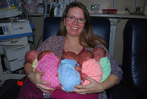 एकाच वेळी पाच मुलांना जन्म देण्याची फिनिक्स शहराच्या 121 वर्षांच्या इतिहासातील पहिलीच घटना आहे.