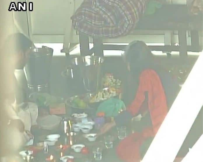 जवळजवळ वर्षभरापूर्वीच शीना बोरा खून प्रकरण उघडकीस आलं होतं. 