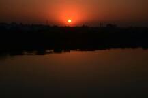 2016 मधील शेवटचा सूर्यास्त, नांदेडच्या गोदावरी पात्रातील छायाचित्रं