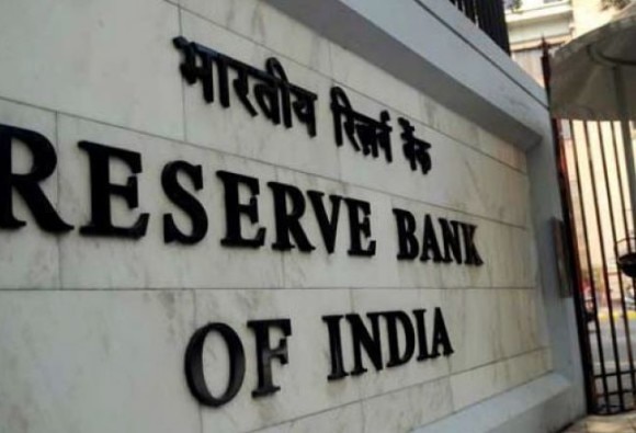 Banks Will Not Be Answerable If The Goods In The Locker Are Stolen Rbi Clarifies Latest Update लॉकरमधून वस्तू चोरी झाल्यास बँक जबाबदार नाही : RBI