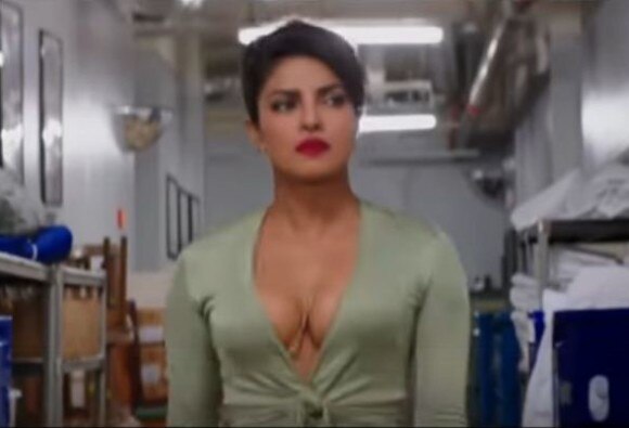 Baywatch Trailer Hindi Trailer Of Priyanka Chopras Movie Baywatch Release In New Year प्रियंकाच्या 'बेवॉच' सिनेमाचा हिंदी ट्रेलर लाँच