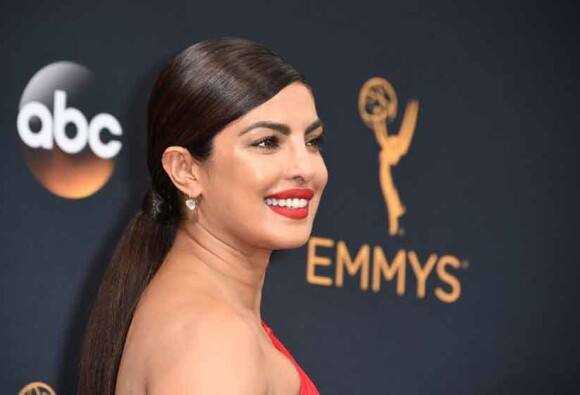 Priyanka Chopra Cant Say No To Sanjay Leela Bhansali संजय लीला भन्सालींना मी कधीही नाही म्हणू शकत नाही: प्रियंका चोप्रा