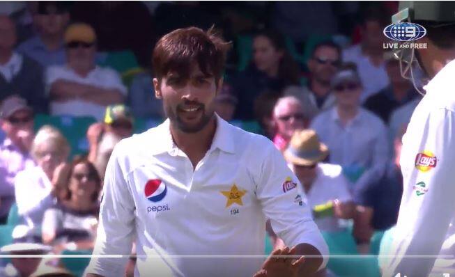 रेनशॉ 91 धावांवर खेळत असताना, पाकिस्तानच्या मोहम्मद आमिरचा चेंडू त्याच्या हेल्मेटवर आदळला. 