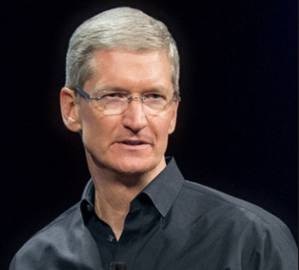 Apple Cut Tim Cook Sallery By 15 Percent अॅपलकडून टिम कूक यांच्या वेतनात 15 टक्क्यांनी कपात