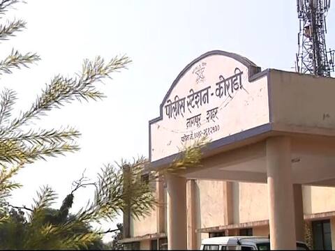नागपुरात आचाऱ्याकडून विद्यार्थीनींचा लैंगिक छळ नागपुरात आचाऱ्याकडून विद्यार्थीनींचा लैंगिक छळ