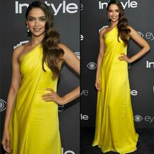 गोल्डन ग्लोब अवॉर्ड सोहळ्यात दीपिकाचा हटके लूक