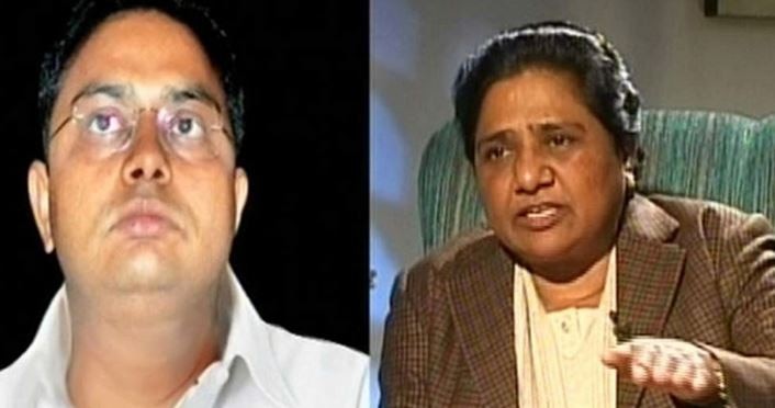 Rs 1300 Crore Rise In Assets Of Mayawatis Brother Under Income Tax Lens मायावतींच्या भावाची संपत्ती 7 कोटीवरुन 1316 कोटींवर