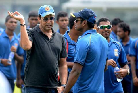 पाकिस्तानचा माजी गोलंदाज वसीम अक्रमविरोधात अटक वॉरंट जारी पाकिस्तानचा माजी गोलंदाज वसीम अक्रमविरोधात अटक वॉरंट जारी