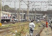 संतप्त नागरिकांकडून डोंबिवलीजवळ रेल रोको