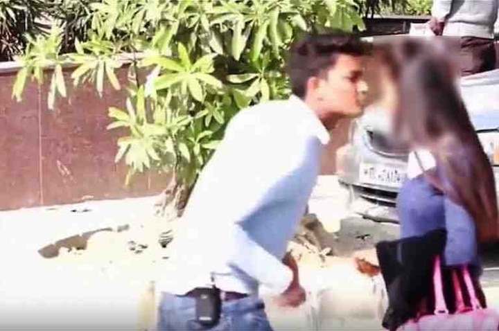 Viral Satya Crazy Sumit Who Kissed Girls On Streets For A Prank Arrested दिल्लीच्या सीरियल किसरचं संपूर्ण सत्य