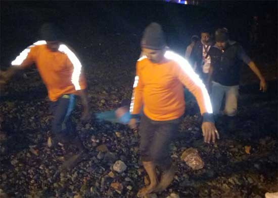 Stampede At Gangasagar Kills Six पश्चिम बंगालमधील गंगासागर जत्रेत चेंगराचेंगरी, 6 भाविकांचा मृत्यू