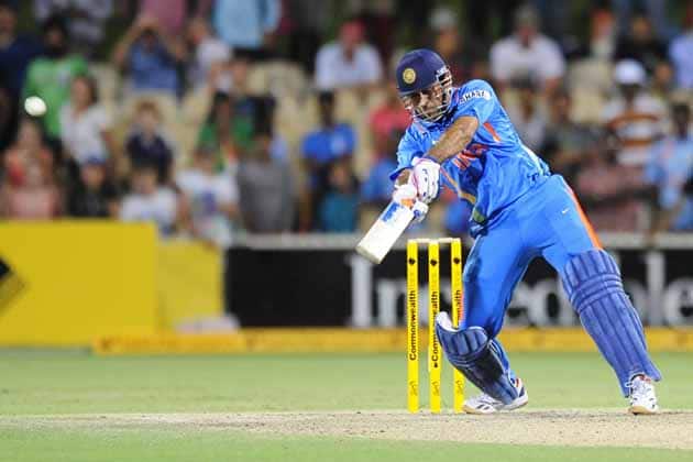 भारतात वनडेमध्ये 4000 धावा करणारा दुसरा भारतीय फलंदाज ठरला आहे.