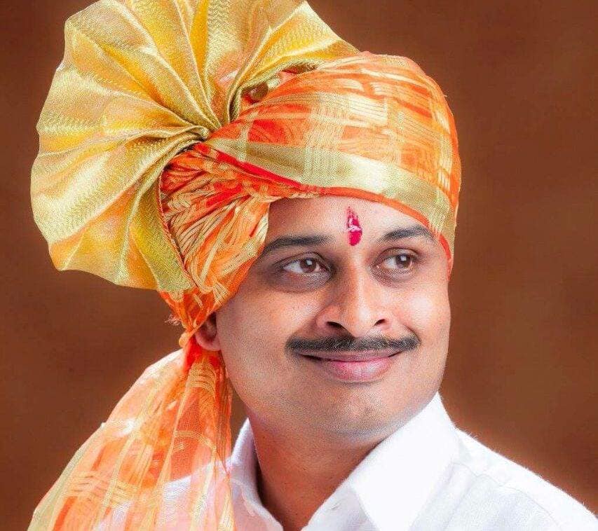 बीडमधील गेवराईच्या भाजप आमदारावर विनयभंग, अॅट्रॉसिटीचा गुन्हा Molestation And Atrocity Case Registered Against Bjp Mla Laxman Pawar बीडमधील गेवराईच्या भाजप आमदारावर विनयभंग, अॅट्रॉसिटीचा गुन्हा