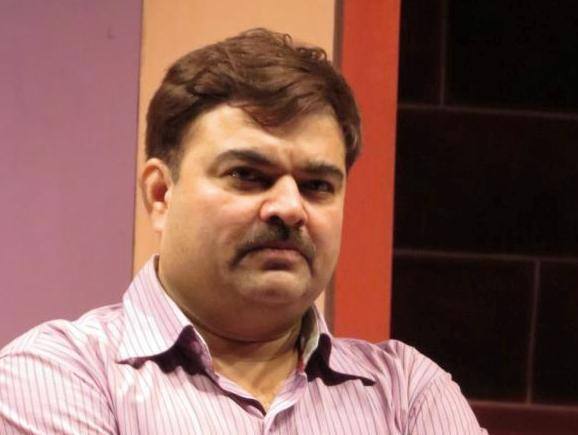 Actor Prashant Damle Facebook Post On Nashik Drama Theater नाशिक: नाट्यगृहाची बकाल अवस्था, प्रशांत दामलेंचा प्रशासनाला सवाल