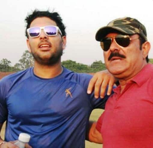 युवीच्या शतकानंतर वडील योगराज म्हणाले... Yograj Singhs Reaction After Yuvraj Century In Second Odi Against England युवीच्या शतकानंतर वडील योगराज म्हणाले...