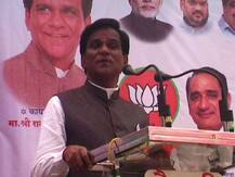 हजार-पाचशेच्या नोटा असतील तर द्या, मी बदलून देतो : दानवे