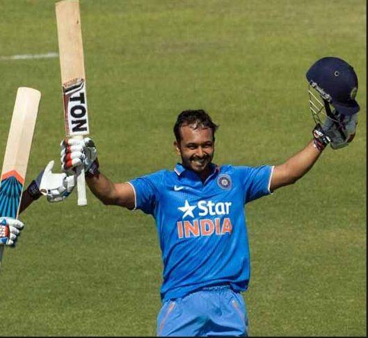 पुणे वनडेमध्ये केदार हा सर्वात जलद शतक ठोकणारा सहावाच भारतीय फलंदाज ठरला आहे. कौतुकाची गोष्ट म्हणजे अवघ्या 13 वनडे सामन्यांचा अनुभव असतानाच त्याने ही मजल मारली.