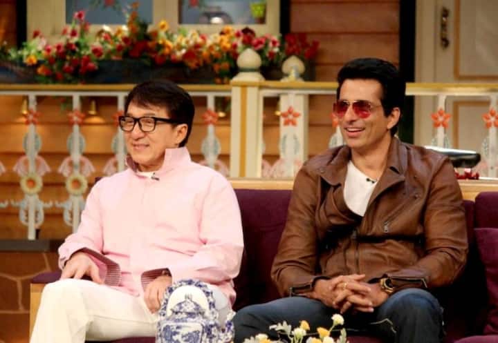 जॅकी चॅन त्याच्या 'कुंग फू योगा' या सिनेमाच्या प्रमोशनसाठी कपिलच्या शोमध्ये सहभागी झाला.