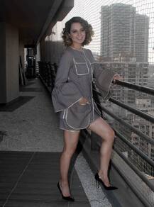 कंगनाच्या सॉलिड अदा 