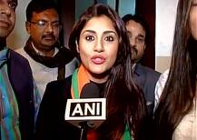 अभिनेत्री रिमी सेनचा भाजपात प्रवेश