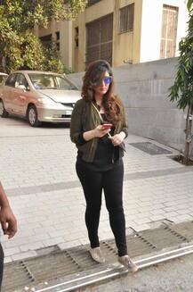 करीनाचा लेटेस्ट फोटोमधील कूल अंदाज