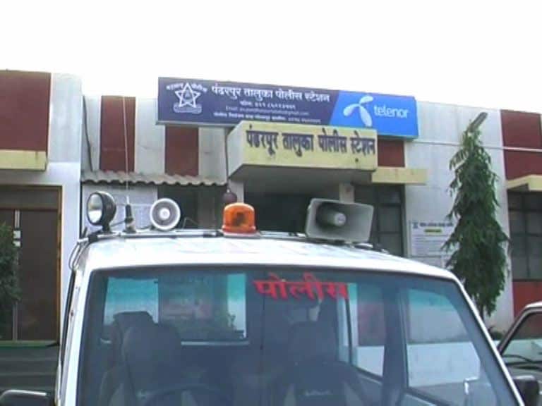 Pandharpur Police Seized 90 Explosives पंढरपुरात मोठी कारवाई, 90 स्फोटके, 291 जिलेटिनच्या कांड्या जप्त