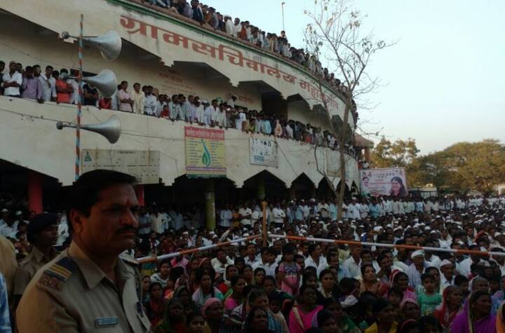या प्रकारानंतर काहीशी रखडलेली सभा, पुन्हा एकदा सुरु झाली. 