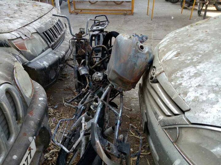 पाहा आणखी फोटो...