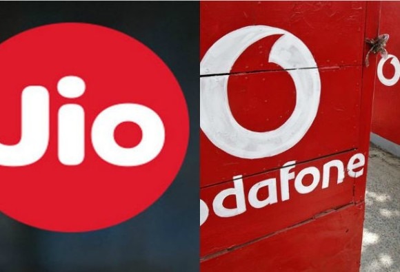Reliance Jio Happy New Year Offer Violates Trai Guidelines Vodafone Tells High Court रिलायन्स जिओविरोधात व्होडाफोनची हायकोर्टात धाव