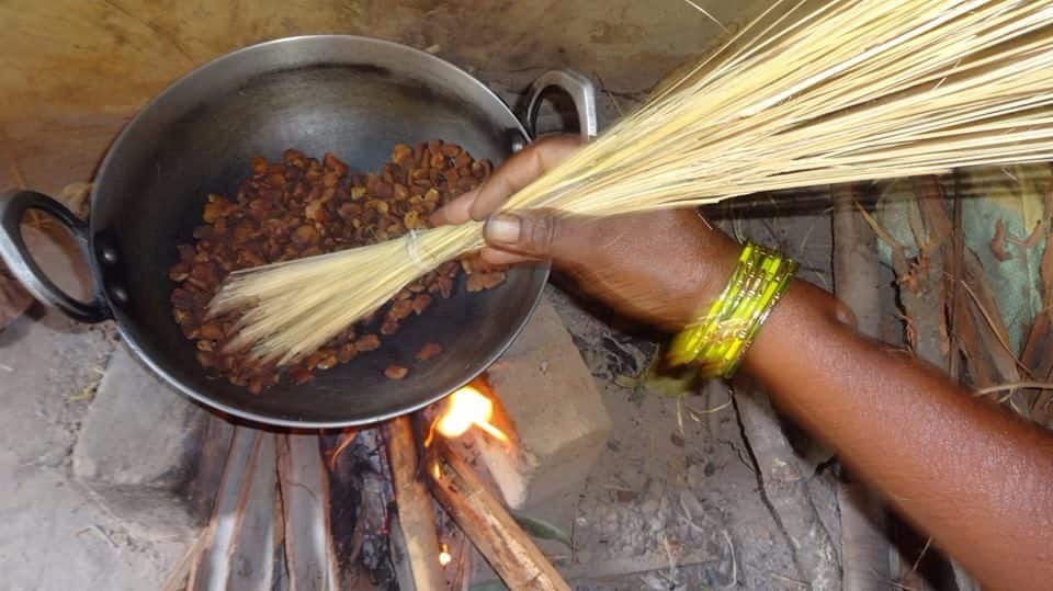 घुमक्कडी (26): महुआ बीने दोहर होये जाय