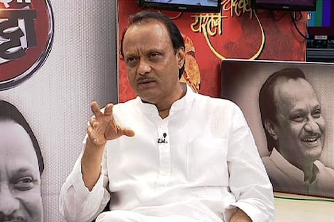 मनमोहन सिंहांनी मुंडेंना काँग्रेसमध्ये घेतलं नाही, अजित पवारांचा गौप्यस्फोट