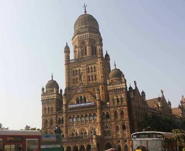 पालिकेचा टेंडर घोटाळा : 63 अधिकारी, कर्मचारी दोषी