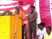 लाथ मारणाऱ्या भाजपबद्दल विचार करु : महादेव जानकर