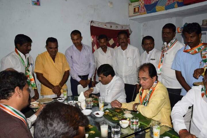 आज नांदेडमध्ये काँग्रेस नेत्यांनी घेतलेल्या जेवणाचा मेनूही साधा होता.