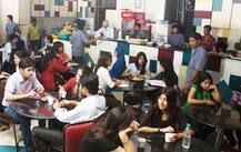 शिक्षणमंत्री विनोद तावडेंच्या आदेशानंतर कॉलेज कँटिनमधील पार्टिशन हटवलं!