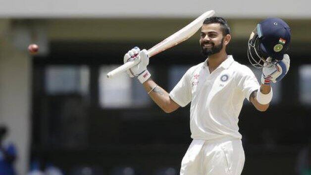 विराटनं वेस्ट इंडिज दौऱ्यातल्या अँटिगा कसोटीत, न्यूझीलंडविरुद्धच्या इंदूर कसोटीत, इंग्लंडविरुद्धच्या मुंबई कसोटीत आणि आता बांगलादेशविरुद्धच्या हैदराबाद कसोटीत द्विशतक झळकावलं. 