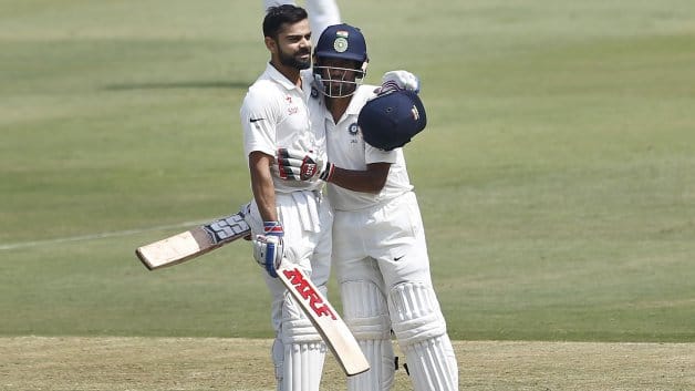 कोहली, तू साहाचं ऐकायला हवं होतं! Virat Kohli Was Given Out Lbw But Was Actually Not Out If He Had Taken A Review Here Is What Saha Has To Say कोहली, तू साहाचं ऐकायला हवं होतं!