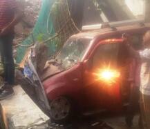 मुंबईत इमारत कोसळली, ढिगाऱ्याखाली गाडी दबून ड्रायव्हर जखमी