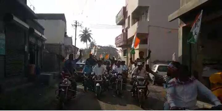 पाहा आणखी फोटो...