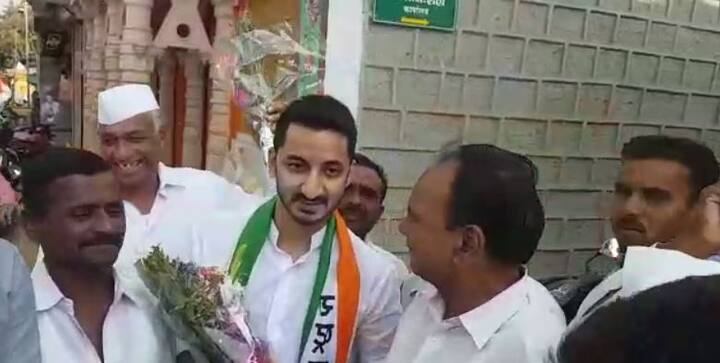 पाहा आणखी फोटो...