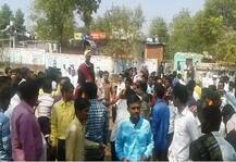 वरात लग्न मंडपात जाण्याआधी मतदान केंद्रावर!