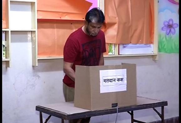 BMC Election 2017 : 10 महापालिकांसाठी 56% मतदान