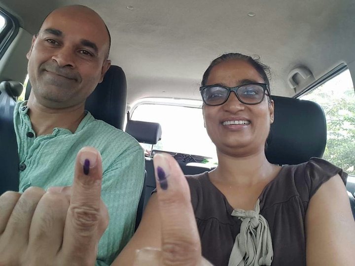 अभिनेते परेश मोकाशी आणि मधुगंधा कुलकर्णी