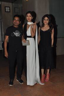 एकता कपूरची शानदार पार्टी, सेलिब्रिटींची हजेरी! 